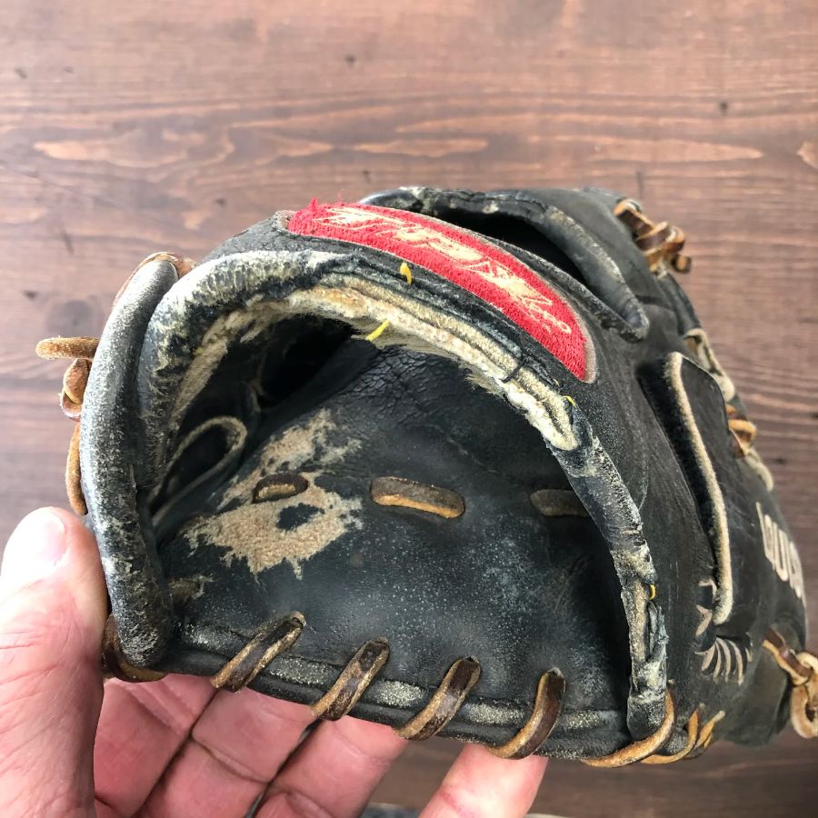 Leather patch on the index finger